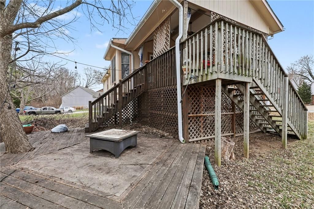 1118 NE Deerbrook Terrace — photo 23