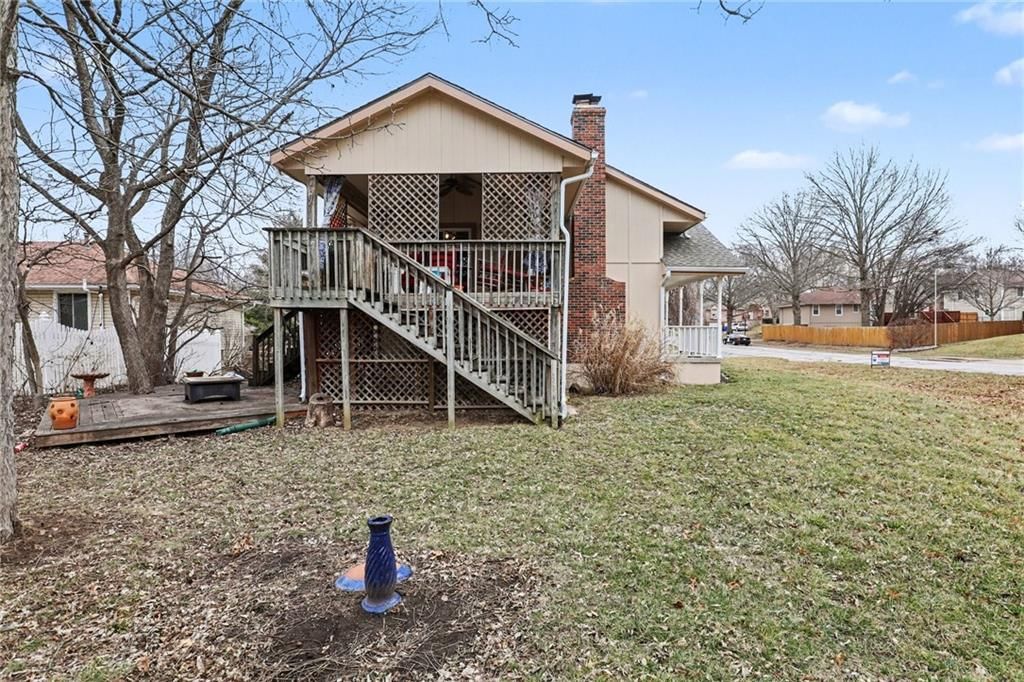 1118 NE Deerbrook Terrace — photo 24