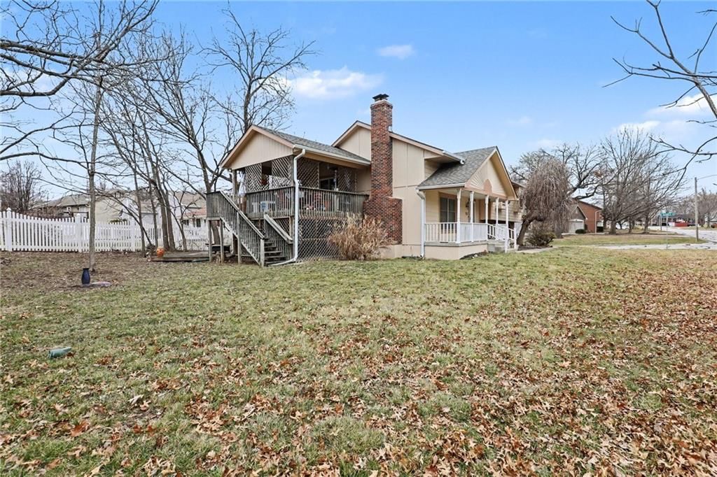 1118 NE Deerbrook Terrace — photo 25
