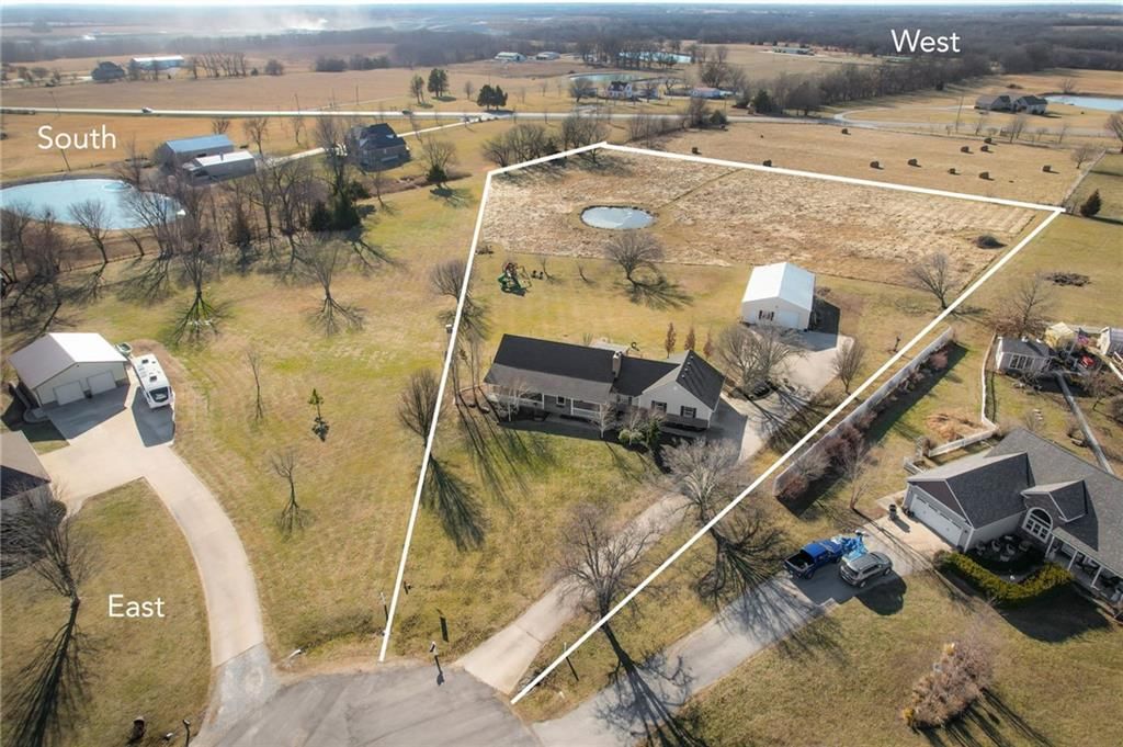 19401 E 217th Street, Harrisonville, MO