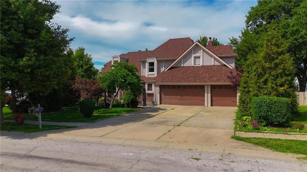 4100 NE SHADY LANE Drive — photo 5
