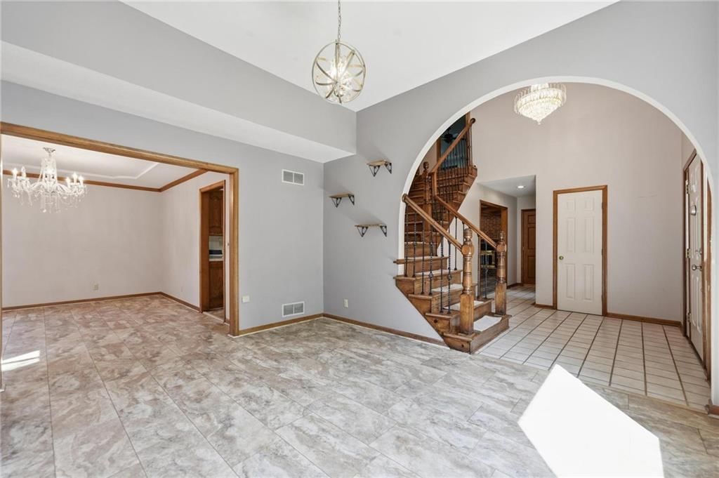 4100 NE SHADY LANE Drive — photo 9