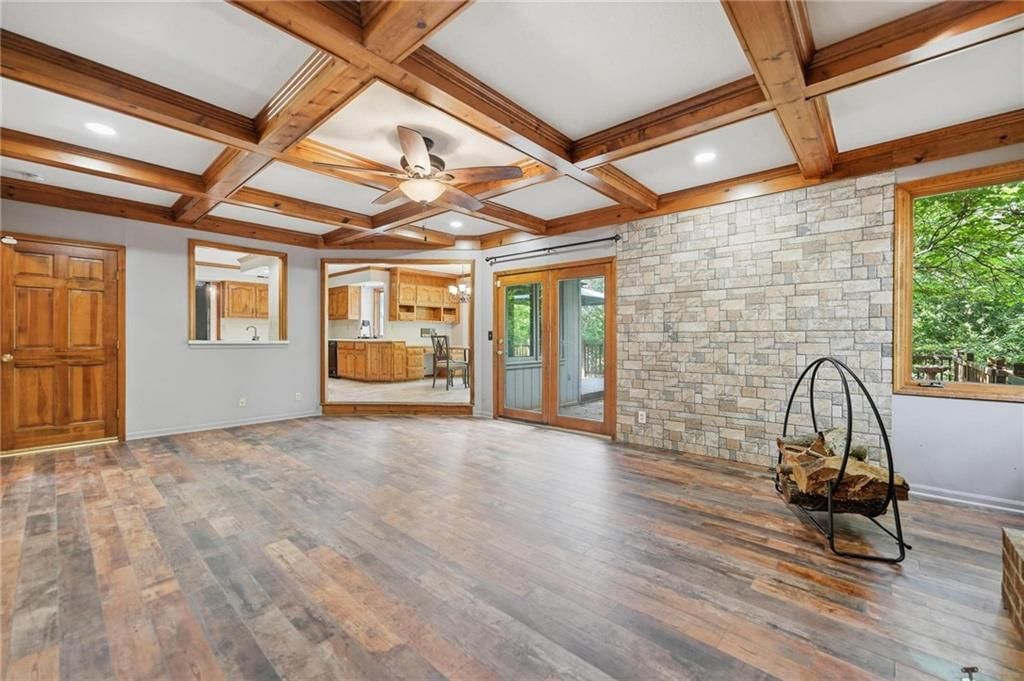 4100 NE SHADY LANE Drive — photo 24