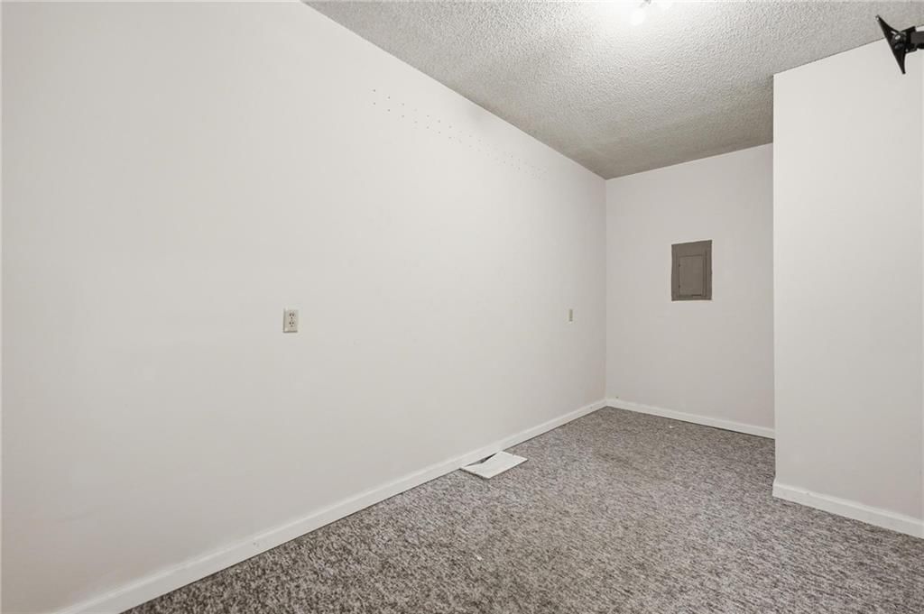 4100 NE SHADY LANE Drive — photo 25