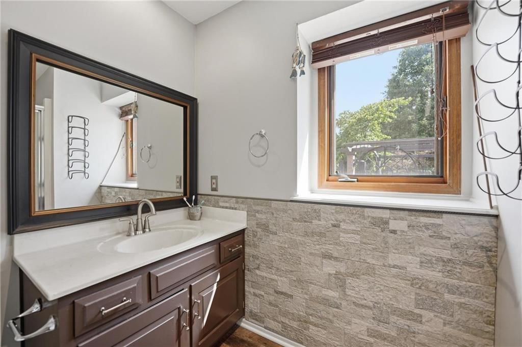 4100 NE SHADY LANE Drive — photo 26