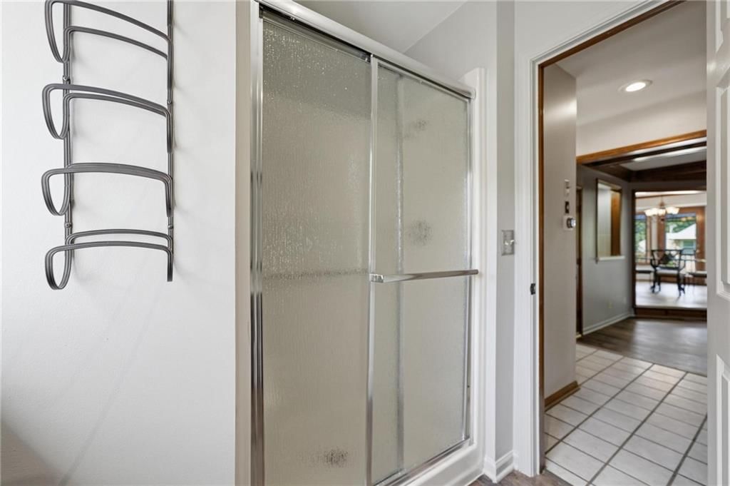 4100 NE SHADY LANE Drive — photo 27