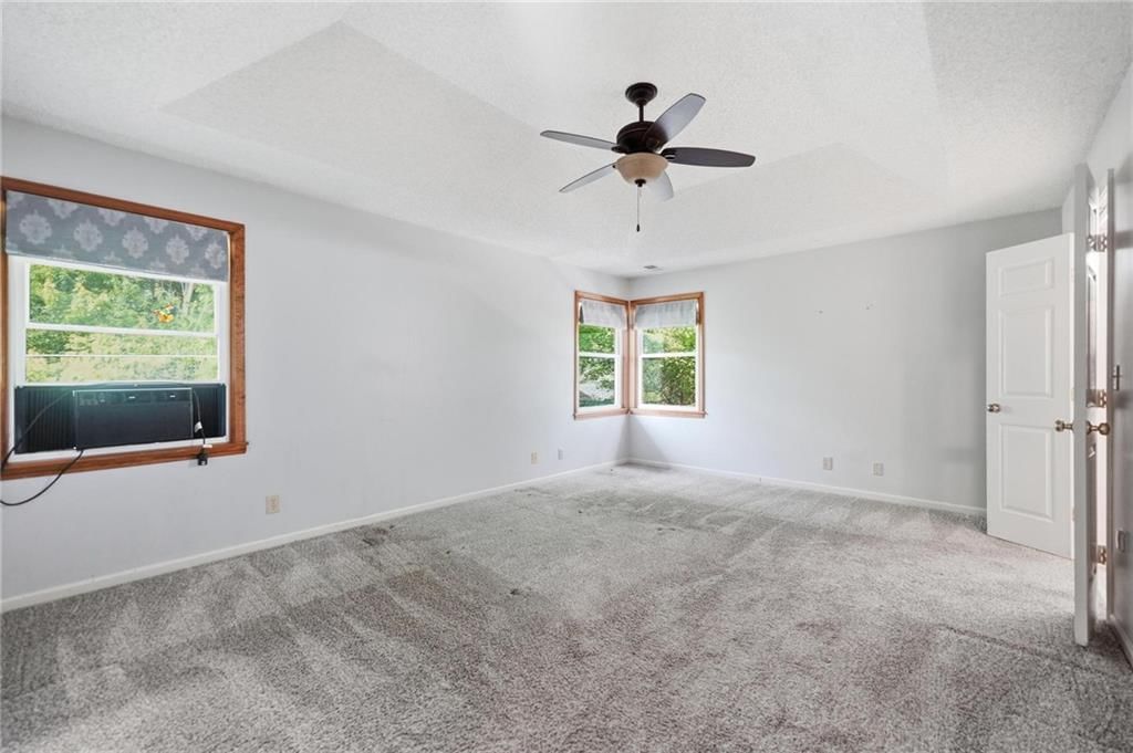 4100 NE SHADY LANE Drive — photo 32