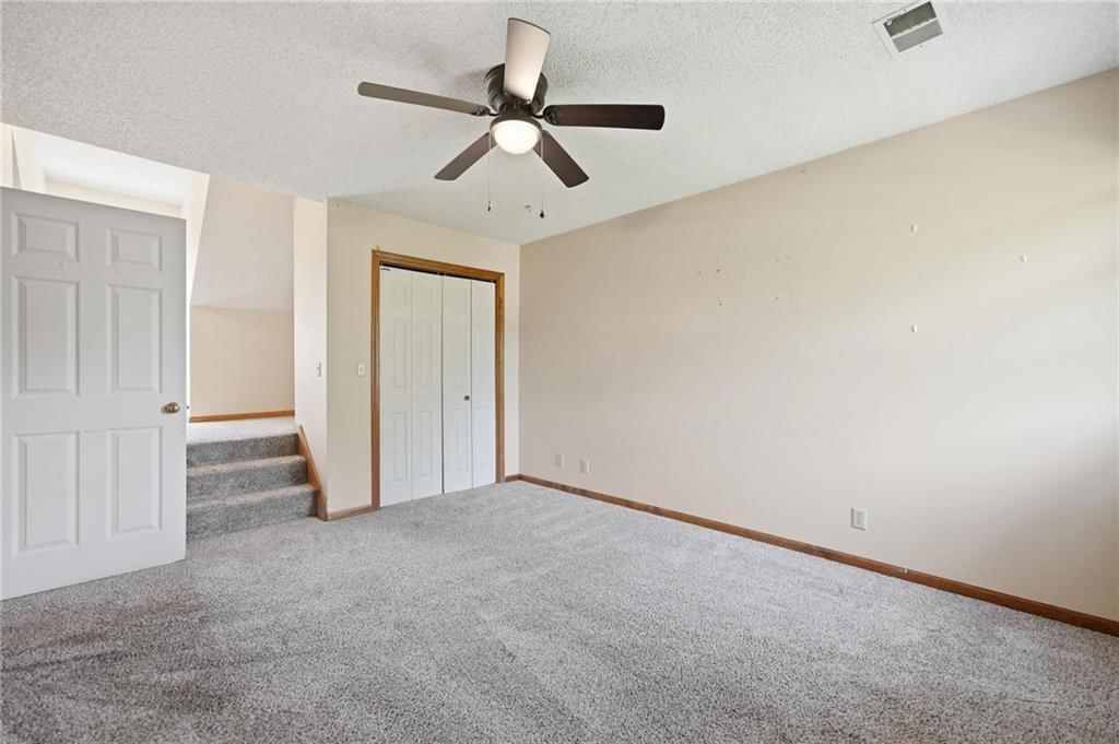 4100 NE SHADY LANE Drive — photo 34