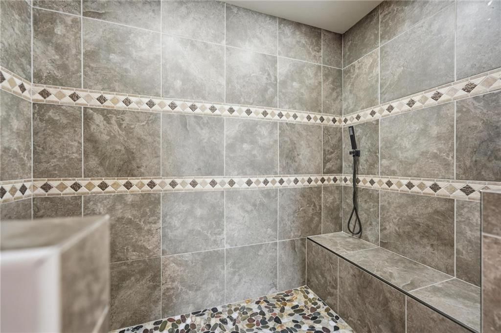 4100 NE SHADY LANE Drive — photo 39