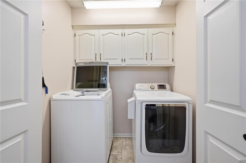 4100 NE SHADY LANE Drive — photo 40