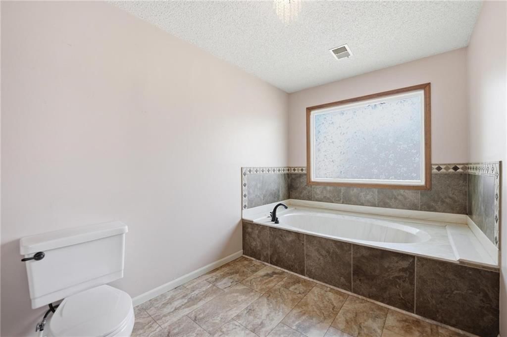 4100 NE SHADY LANE Drive — photo 42