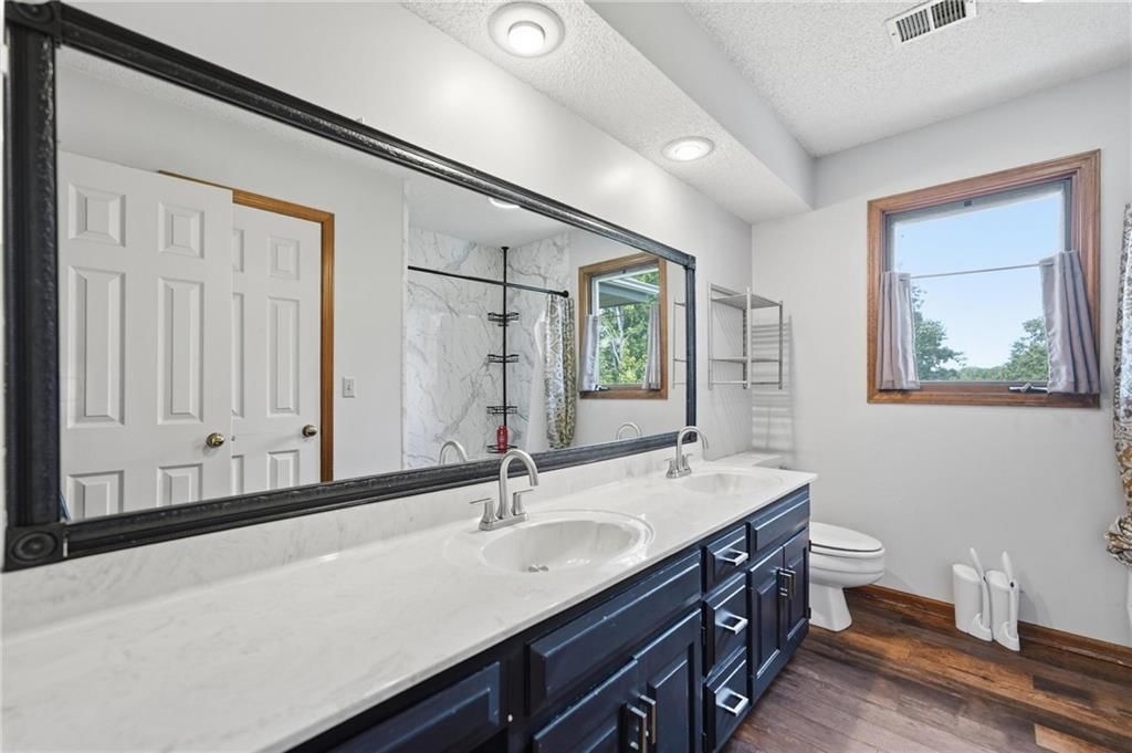 4100 NE SHADY LANE Drive — photo 46