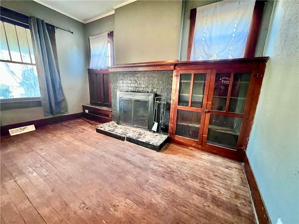 217 W 1st Street — photo 12