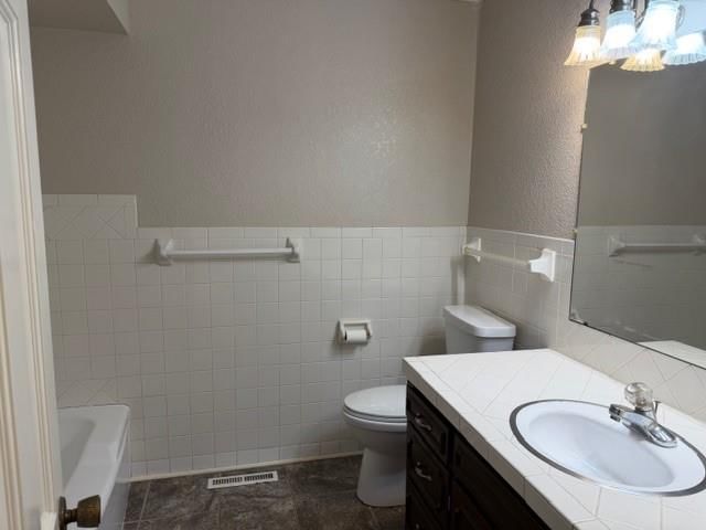 100 N Lincoln Street — photo 14