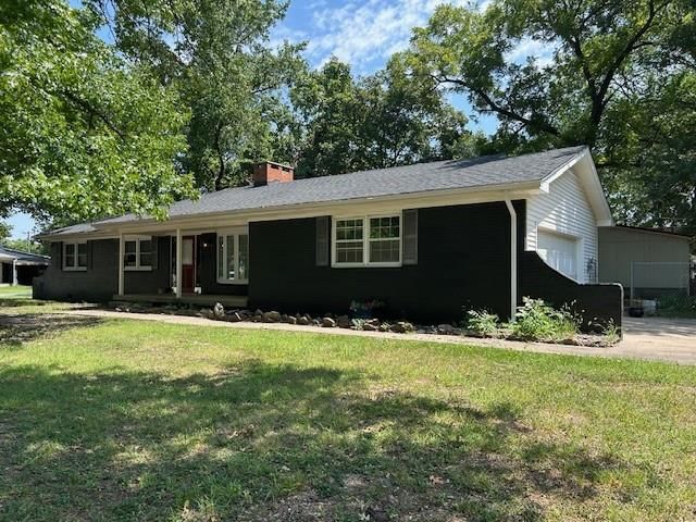 100 N Lincoln Street — photo 23