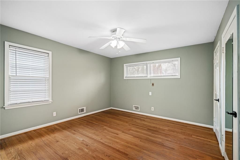 8727 Minnehaha Lane — photo 32