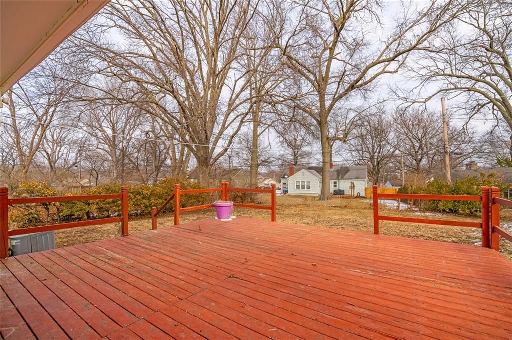 8727 Minnehaha Lane — photo 46