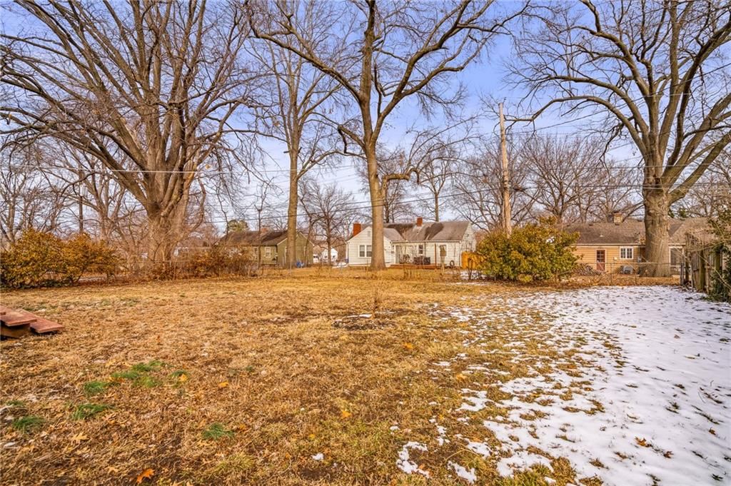 8727 Minnehaha Lane — photo 50