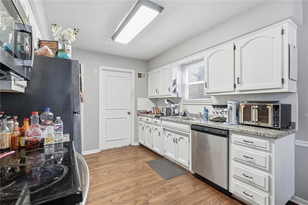 5210 S Mccoy Street — photo 13