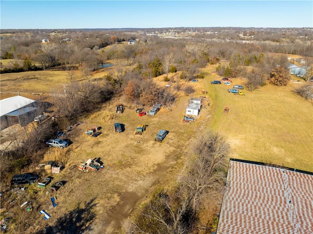 13612 Stillwell Road — photo 3