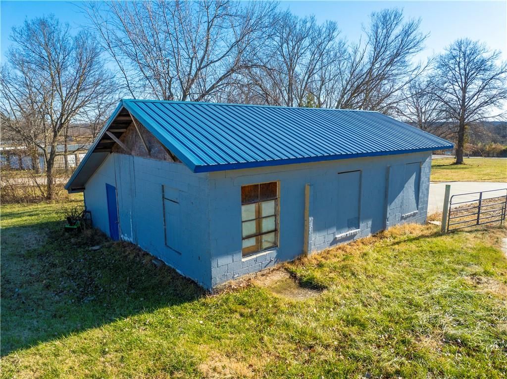 13612 Stillwell Road — photo 50