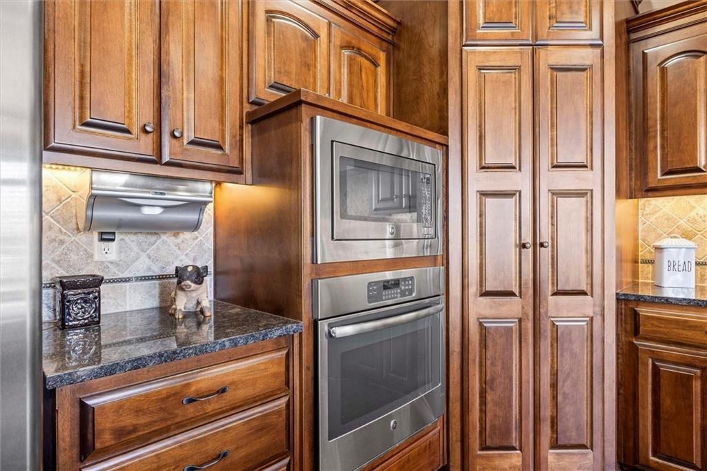 8411 Houston Street — photo 12