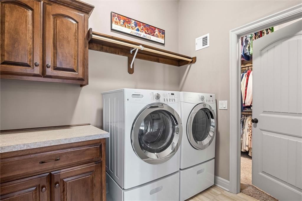 8411 Houston Street — photo 23