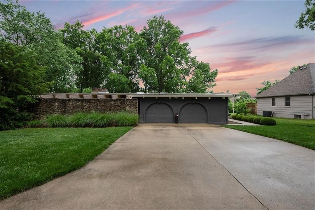12618 Oakmont Drive — photo 4