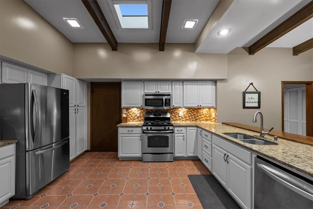 12618 Oakmont Drive — photo 14