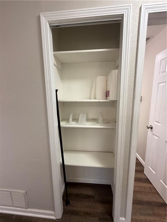 122 Lincoln Terrace — photo 9