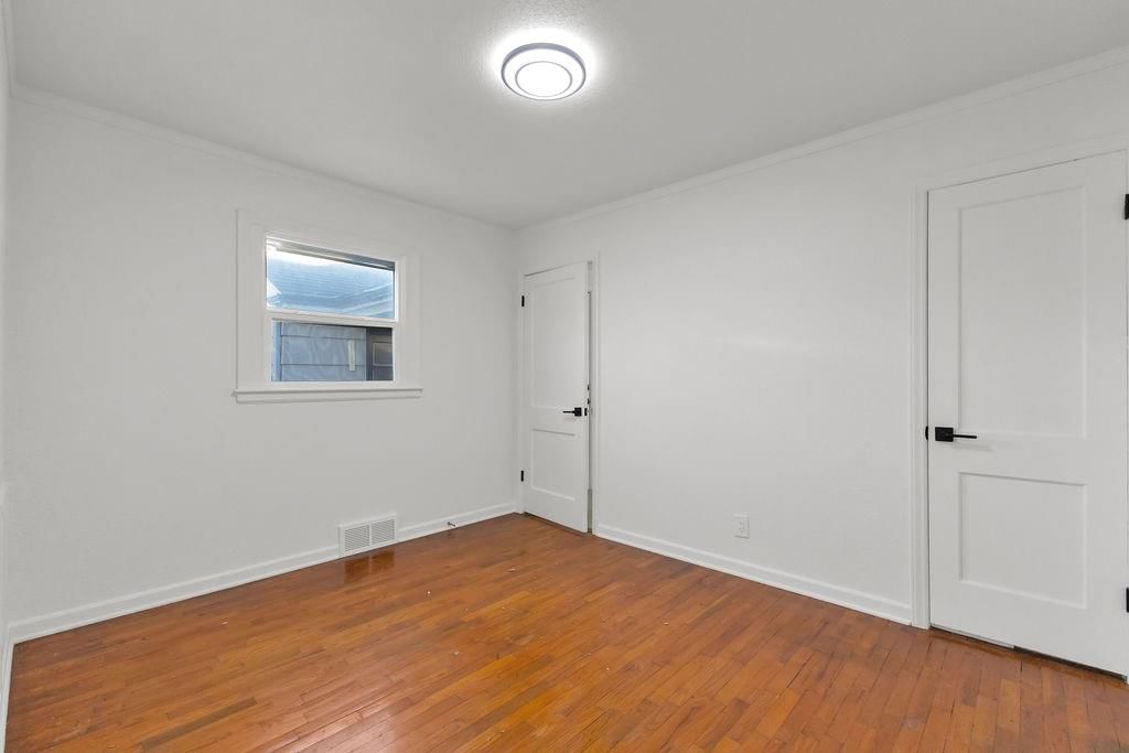 1103 N 24th Street — photo 15