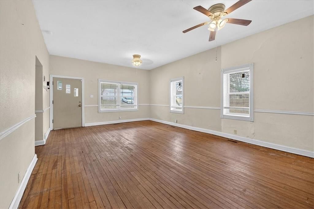 175 Emerson Avenue — photo 8