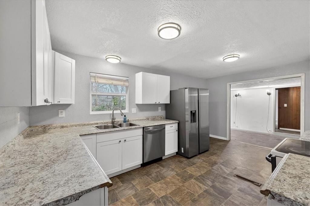 175 Emerson Avenue — photo 10