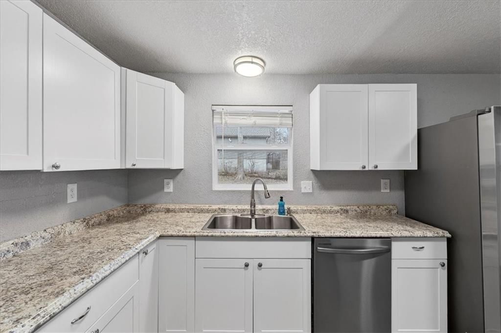 175 Emerson Avenue — photo 11