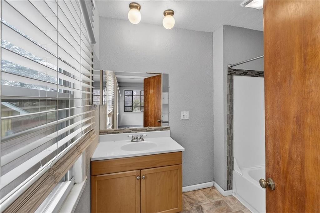 175 Emerson Avenue — photo 20