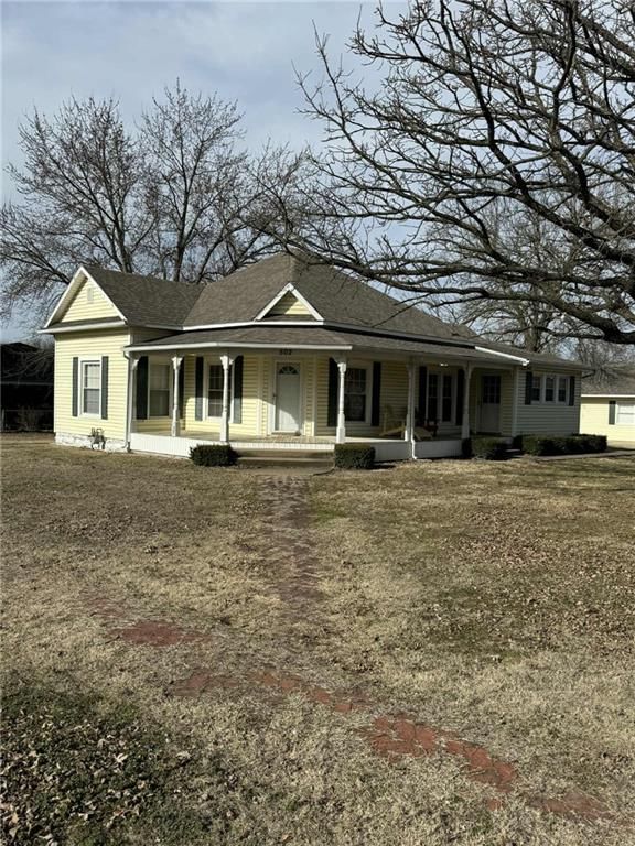 502 W Magnolia Street — photo 1