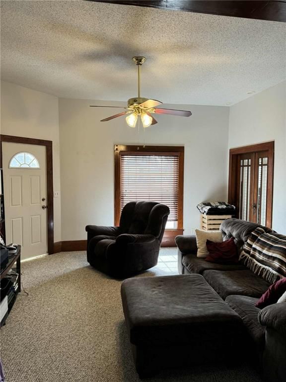 502 W Magnolia Street — photo 2