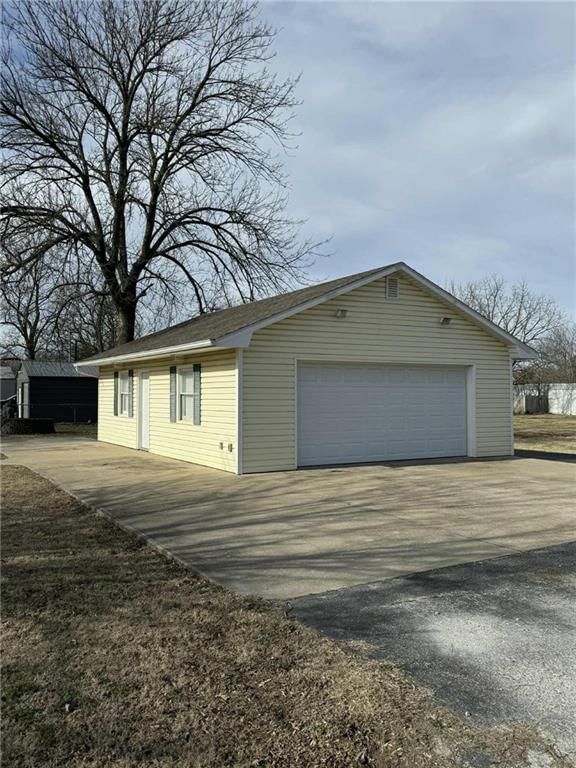 502 W Magnolia Street — photo 23