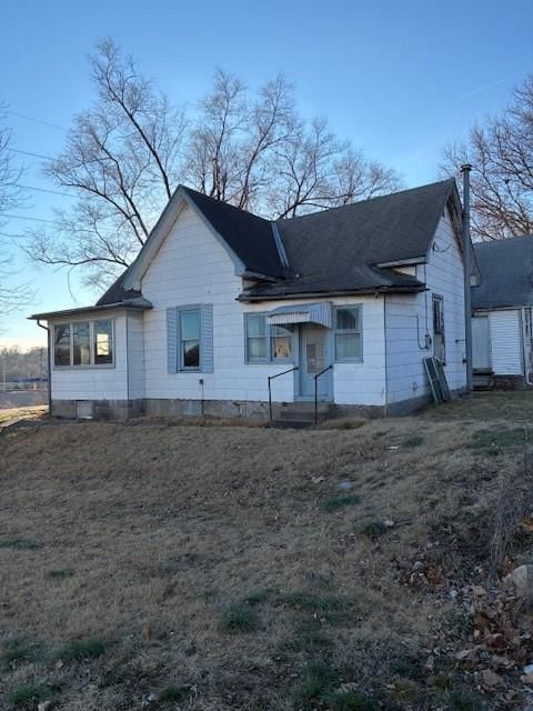 1013 Commercial Street — photo 3