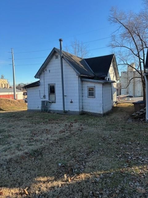 1013 Commercial Street — photo 4