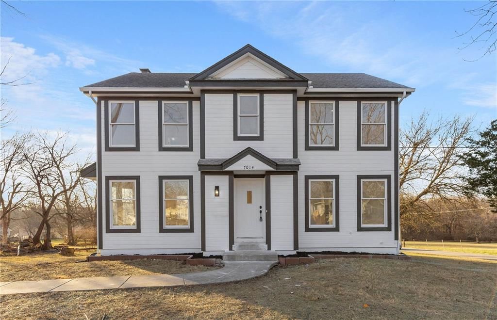 7014 N Brookside Road, Pleasant Valley, MO