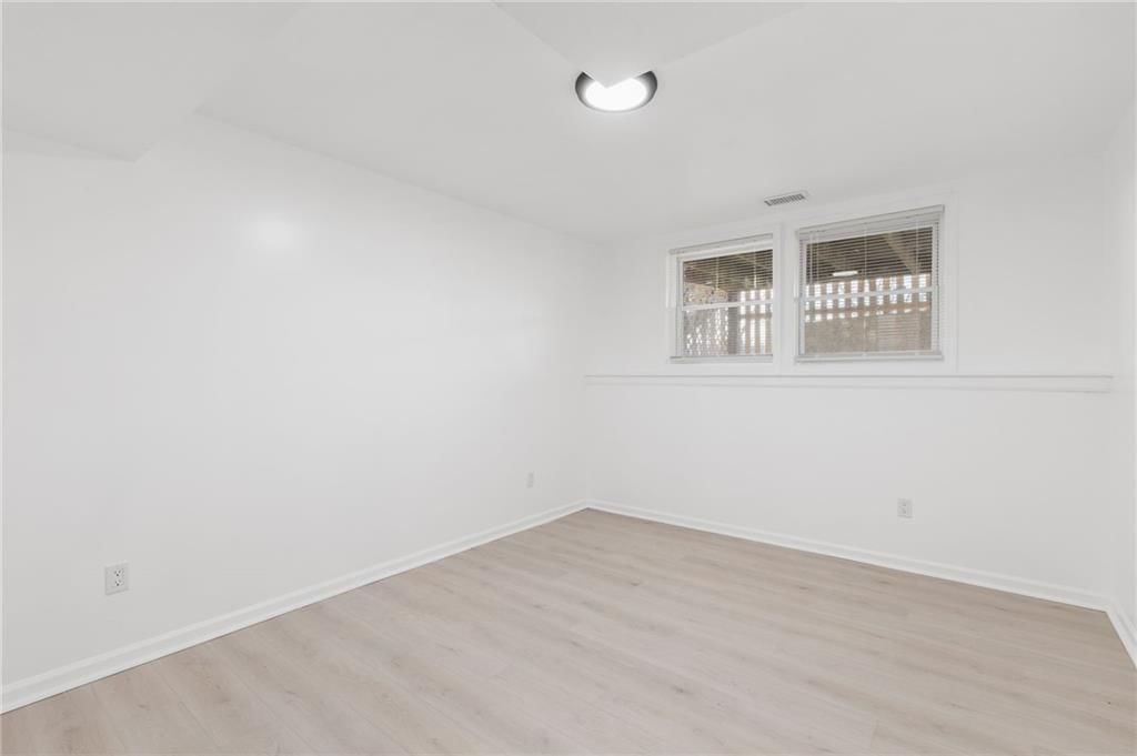 7014 N Brookside Road — photo 36