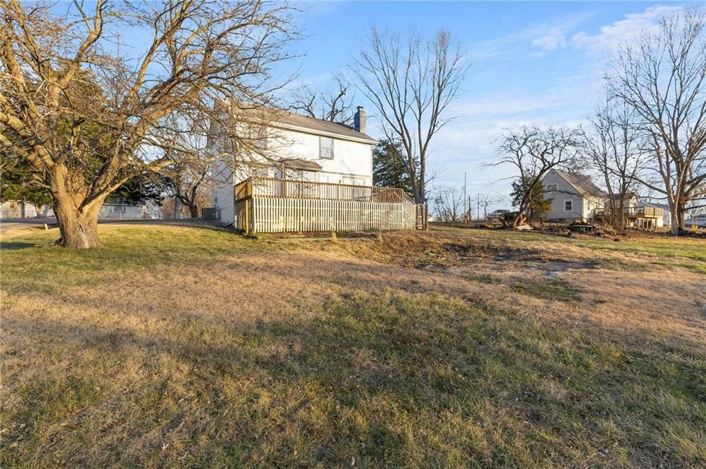 7014 N Brookside Road — photo 42