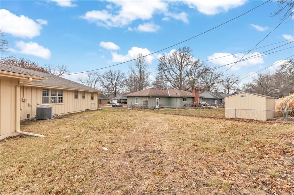8112 Raytown Road — photo 23