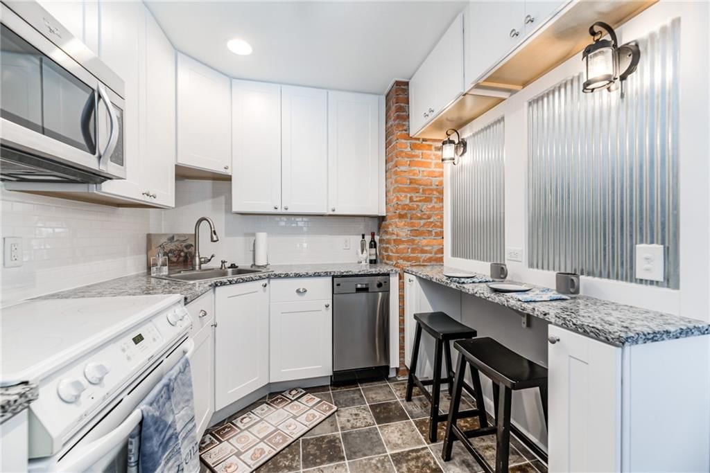 9405 E 68th Terrace — photo 11