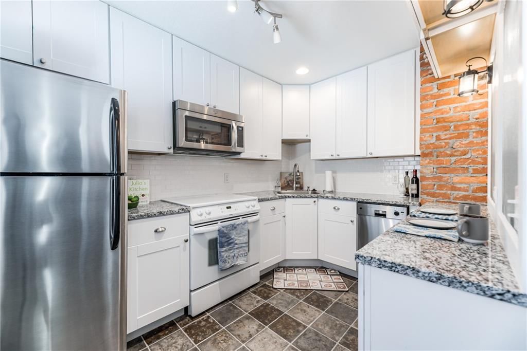9405 E 68th Terrace — photo 12