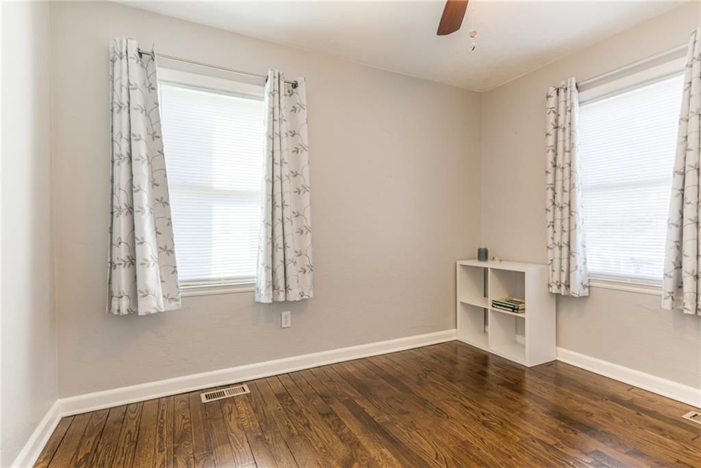 9405 E 68th Terrace — photo 13