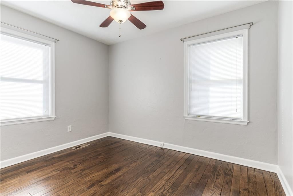 9405 E 68th Terrace — photo 16