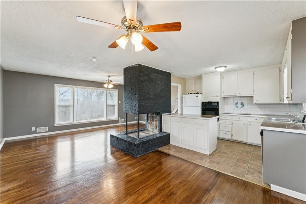 5904 E 103rd Street — photo 9
