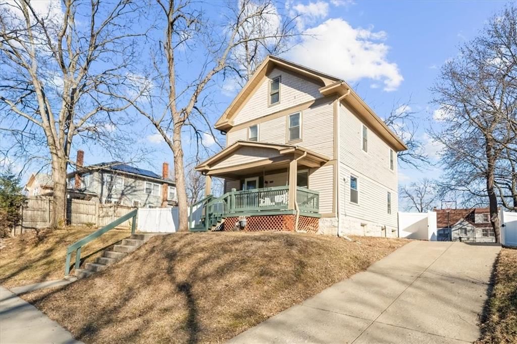 5829 Virginia Avenue — photo 3